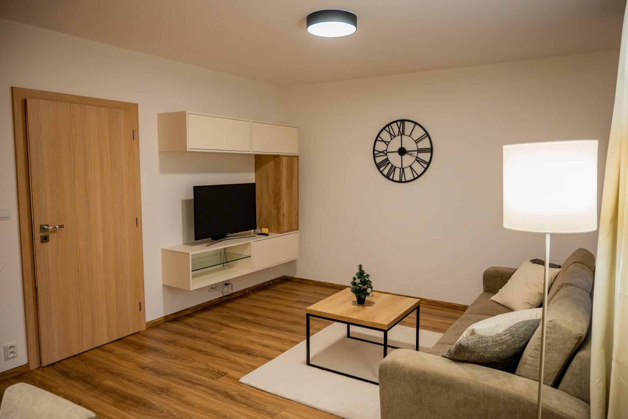 Old Town City Center Apartment 1 - Private Parking Included Košice Extérieur photo