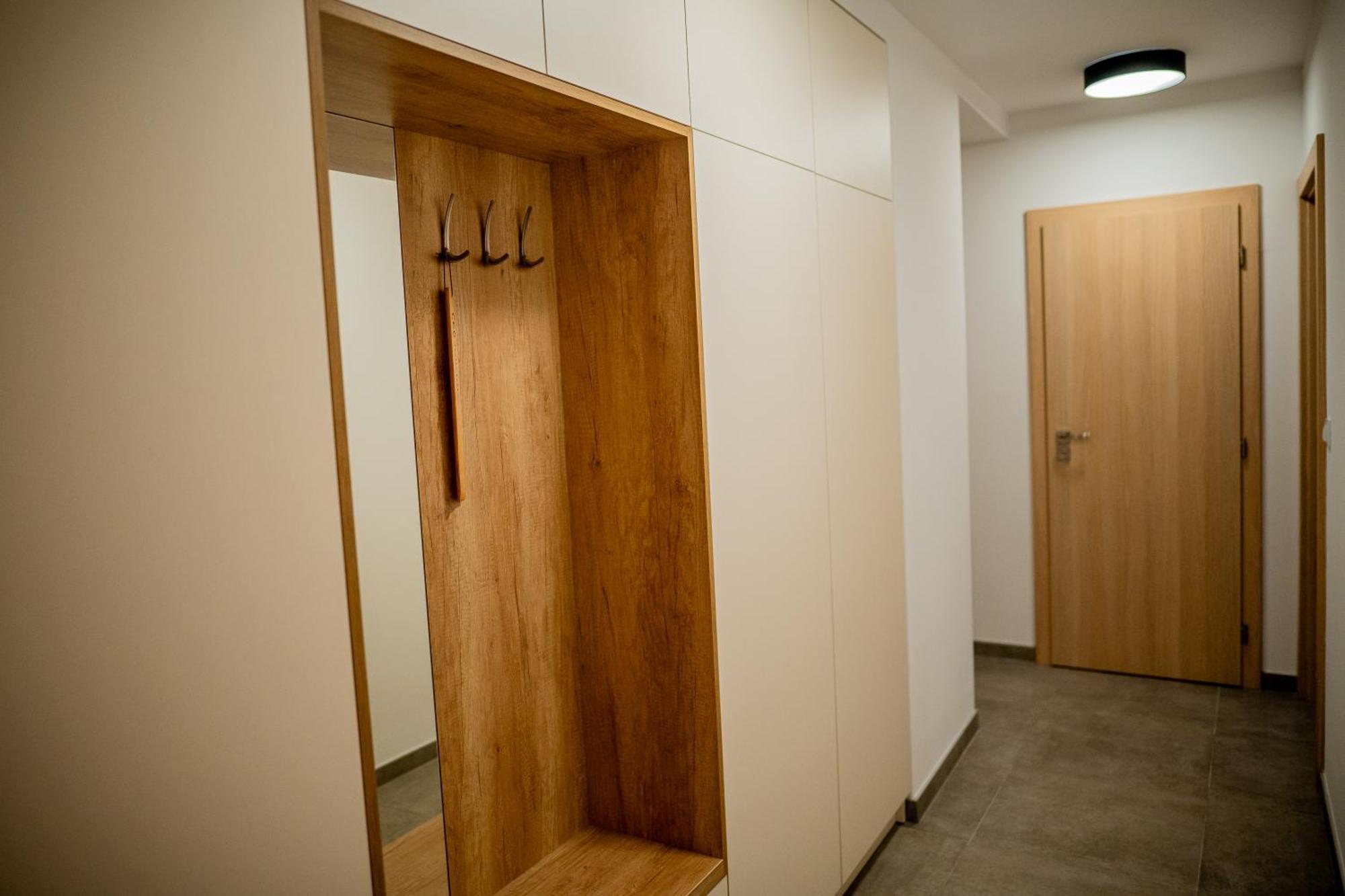 Old Town City Center Apartment 1 - Private Parking Included Košice Extérieur photo