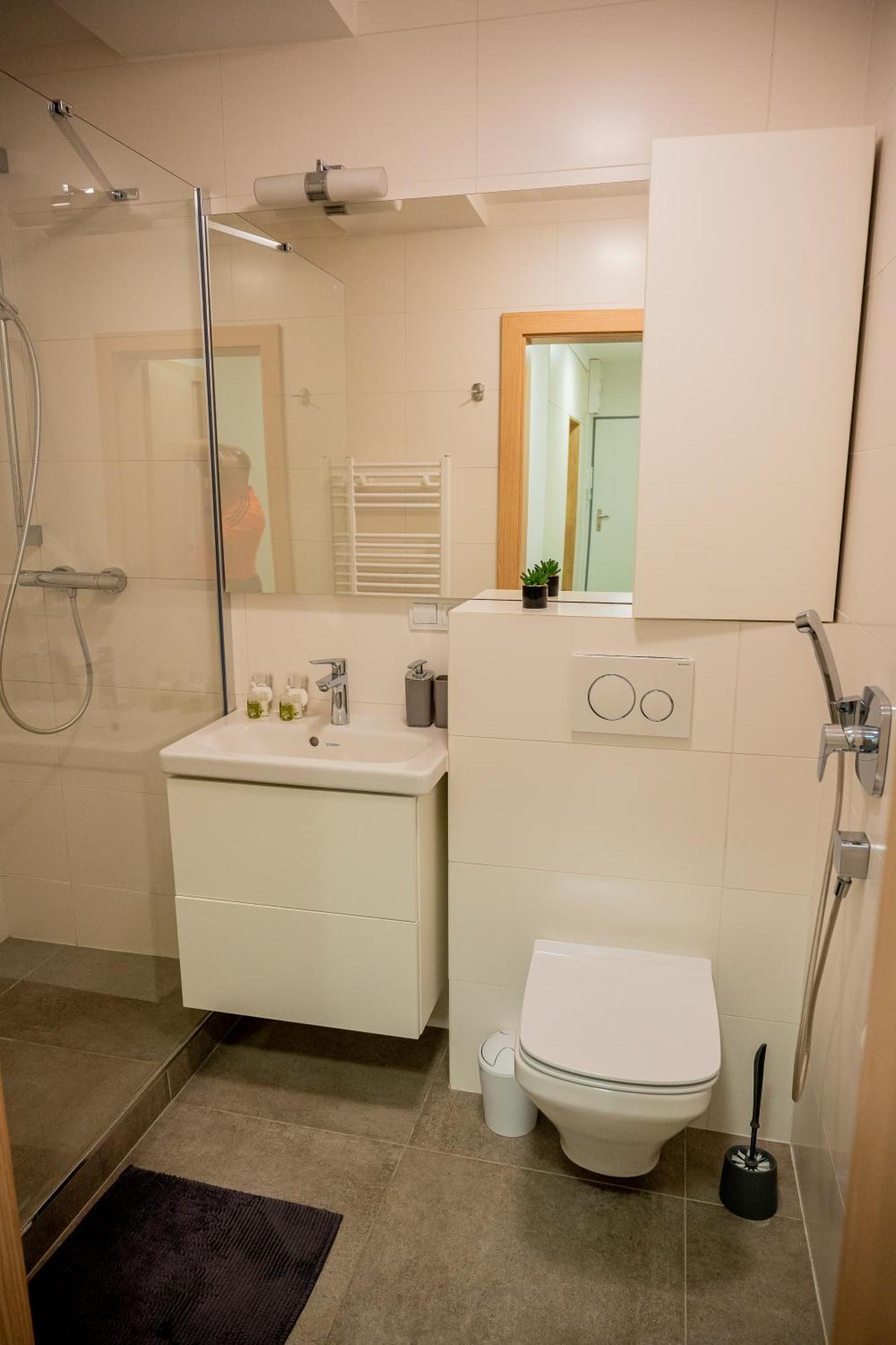 Old Town City Center Apartment 1 - Private Parking Included Košice Extérieur photo